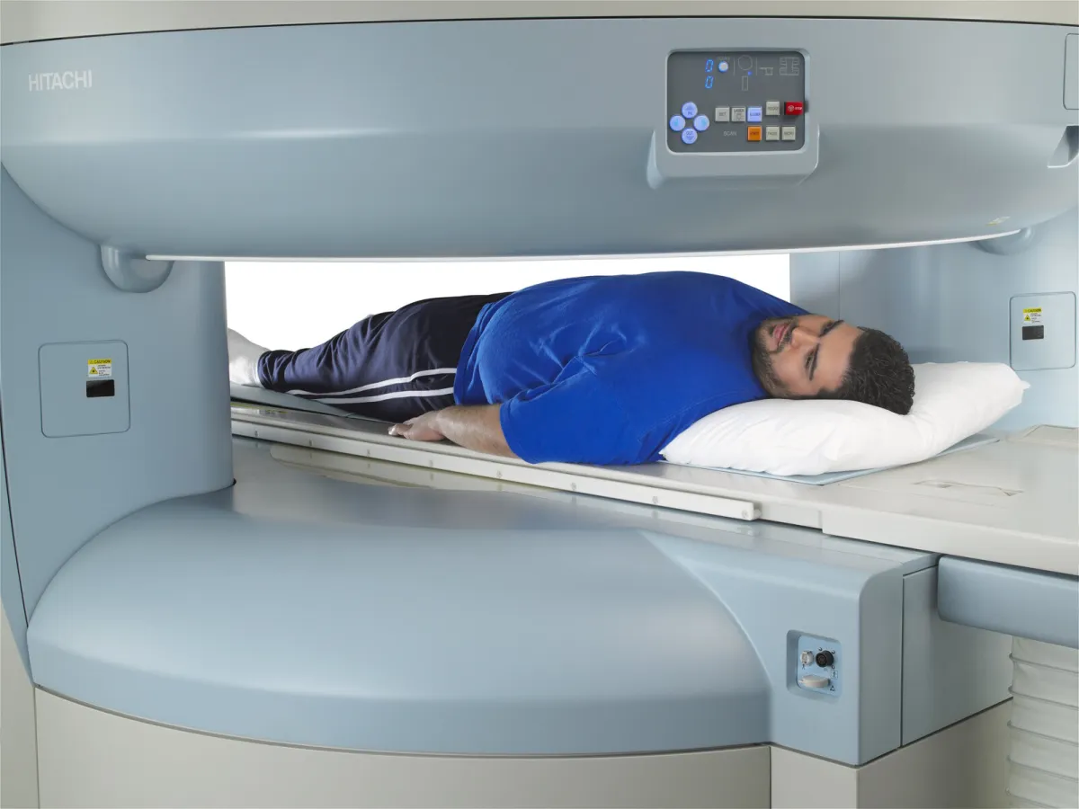 Открытый аппарат МРТ
