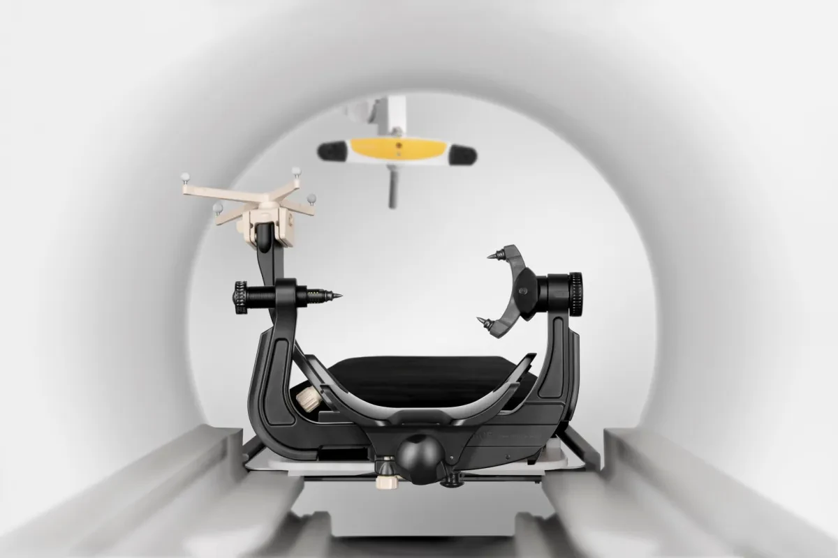 Интраоперационная МРТ с Brainlab Curve